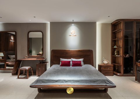 Giường ngủ gỗ óc chó V'LUXE GN - 04